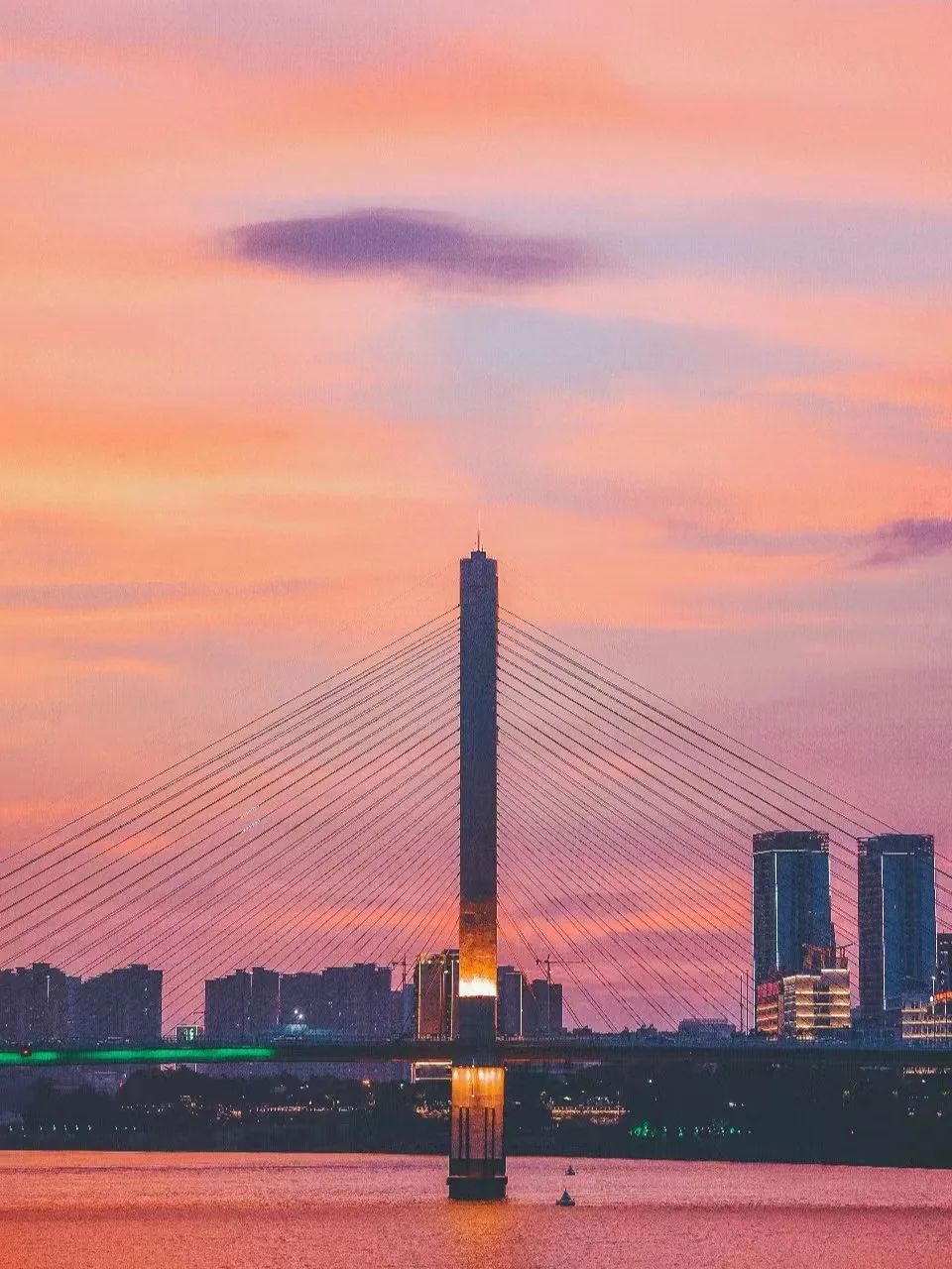 回到早睡早起的日子,回老家朝九晚五