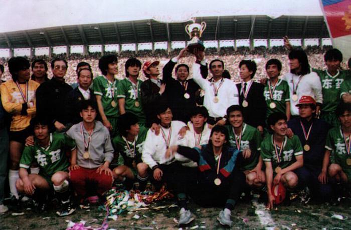 辽足和广州恒大先后夺得亚洲冠军,辽足10-0-0对广州恒大1:1