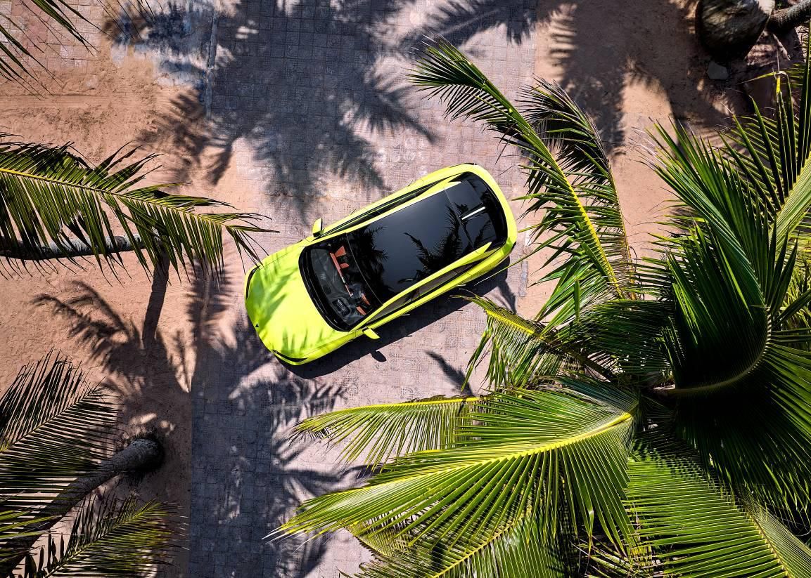 “电动平权、智能平权”深蓝品牌战略发布会暨S7大规模交付启动