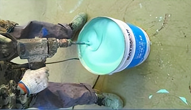 篮球场地面硅pu多少钱一平方,篮球场塑胶地面硅pu