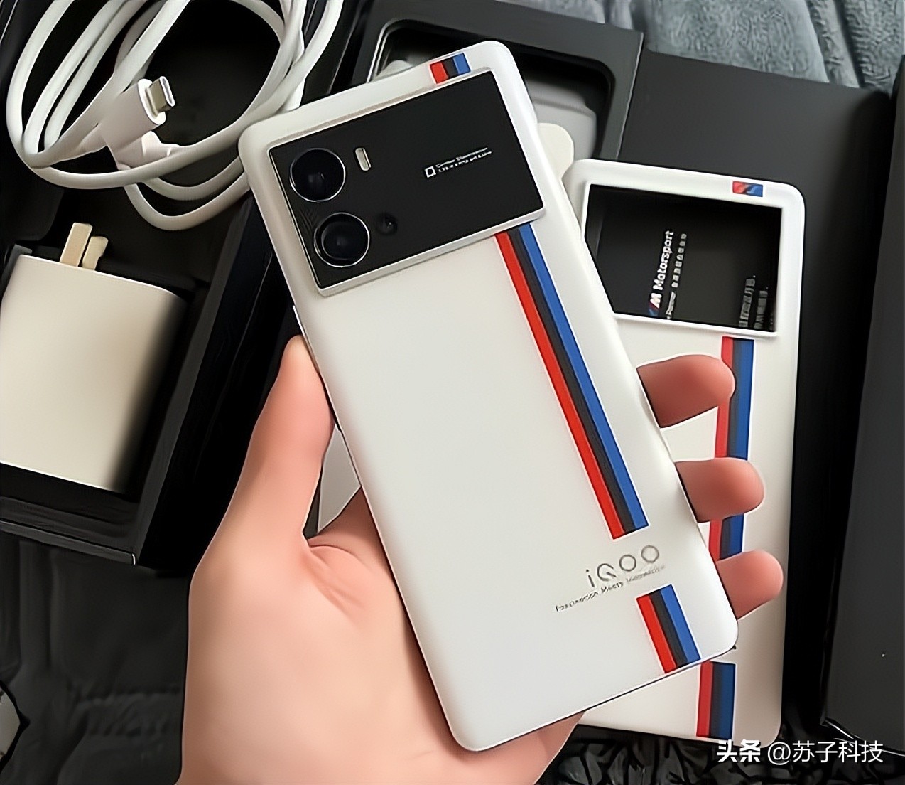 从4699跌至2699的手机,vivo120w超级闪充s9