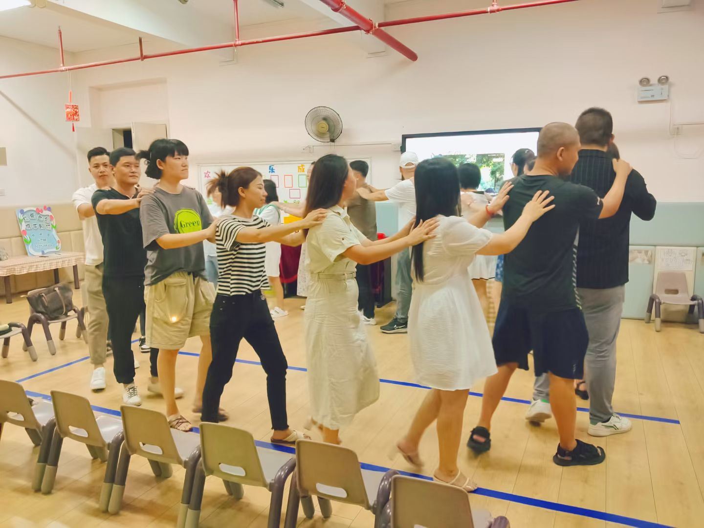 遇见美好共同成长家长会,同心同行陪伴成长幼儿园家长会