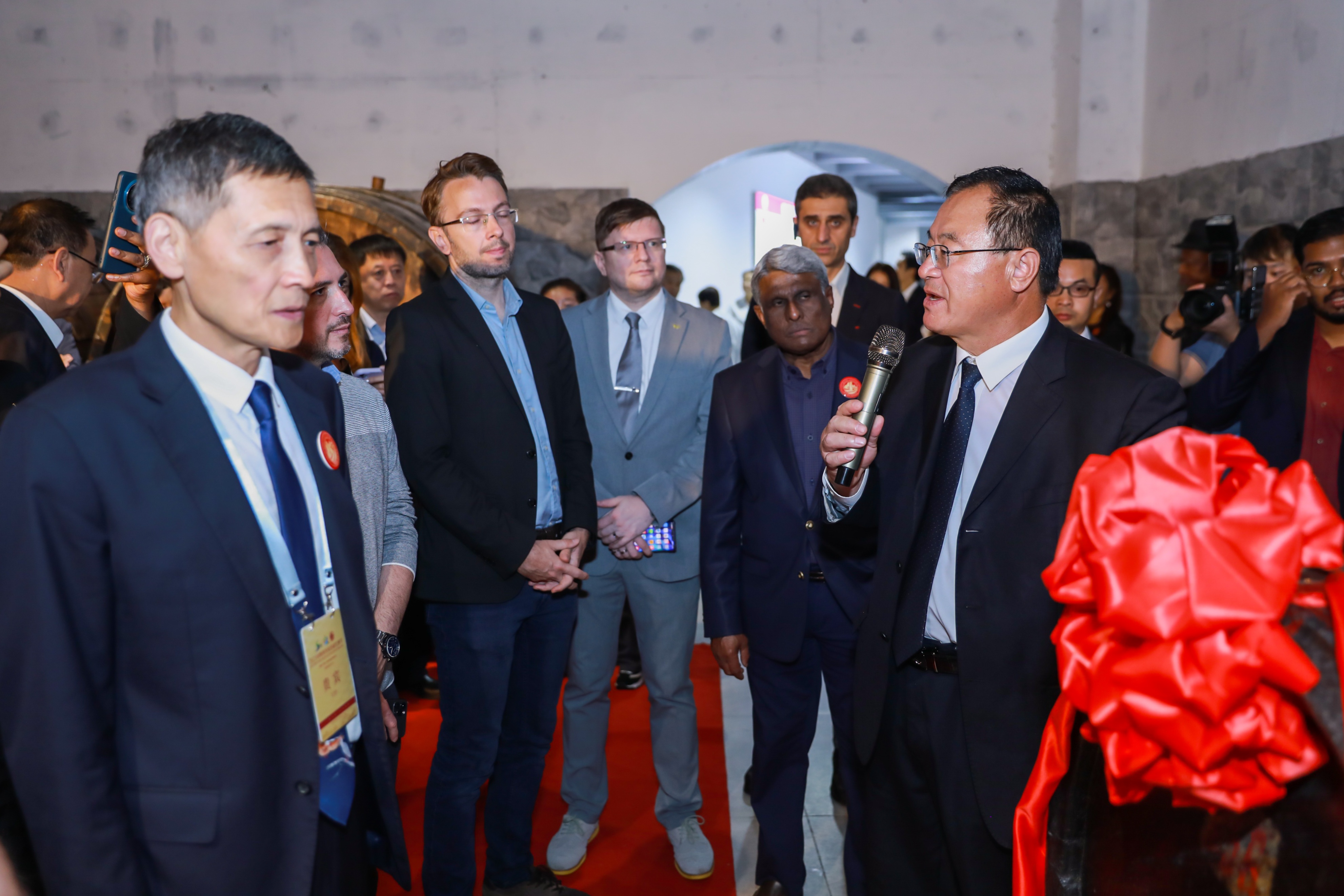 丹凤县第四届红酒文化节,丹凤县2024年红酒节召开时间