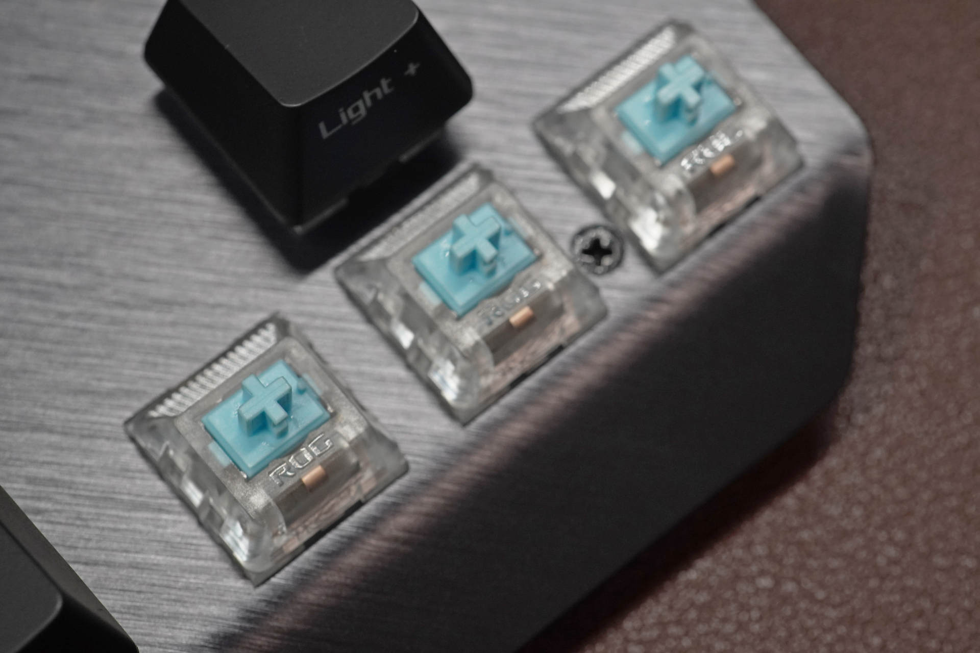 男人至死是少年,一个喜欢折腾的理工男的桌面好物分享