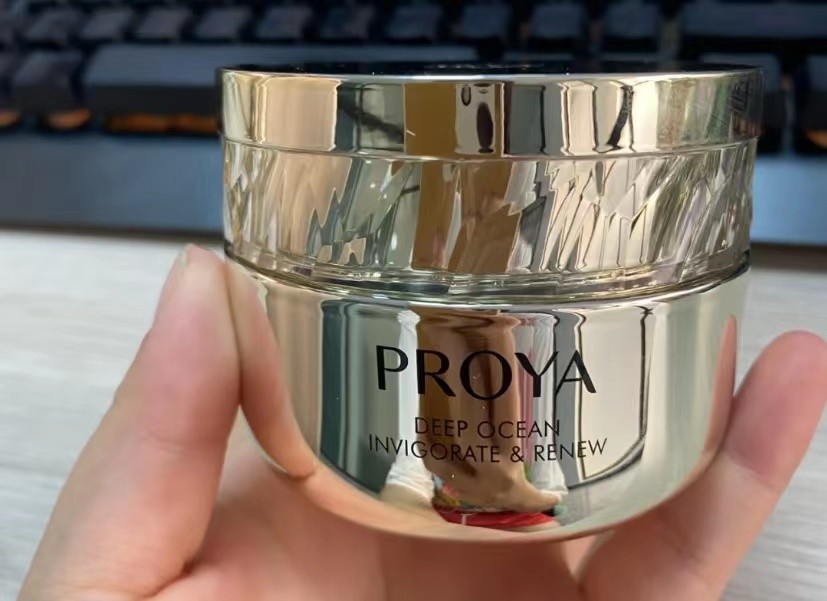 60多岁女人用什么面霜好？这6款好用的抗皱面霜，值得入手