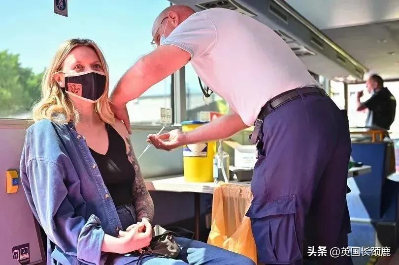 接种新冠疫苗回国免除隔离,转机回国隔离最新规定