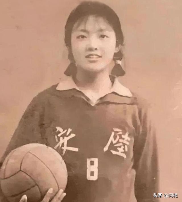 张兰：巅峰25亿身价，却被资本做空一无所有，64岁卷土重来