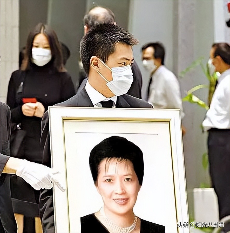 刘銮雄女性狙击手,花心富豪刘銮雄的十任前女友