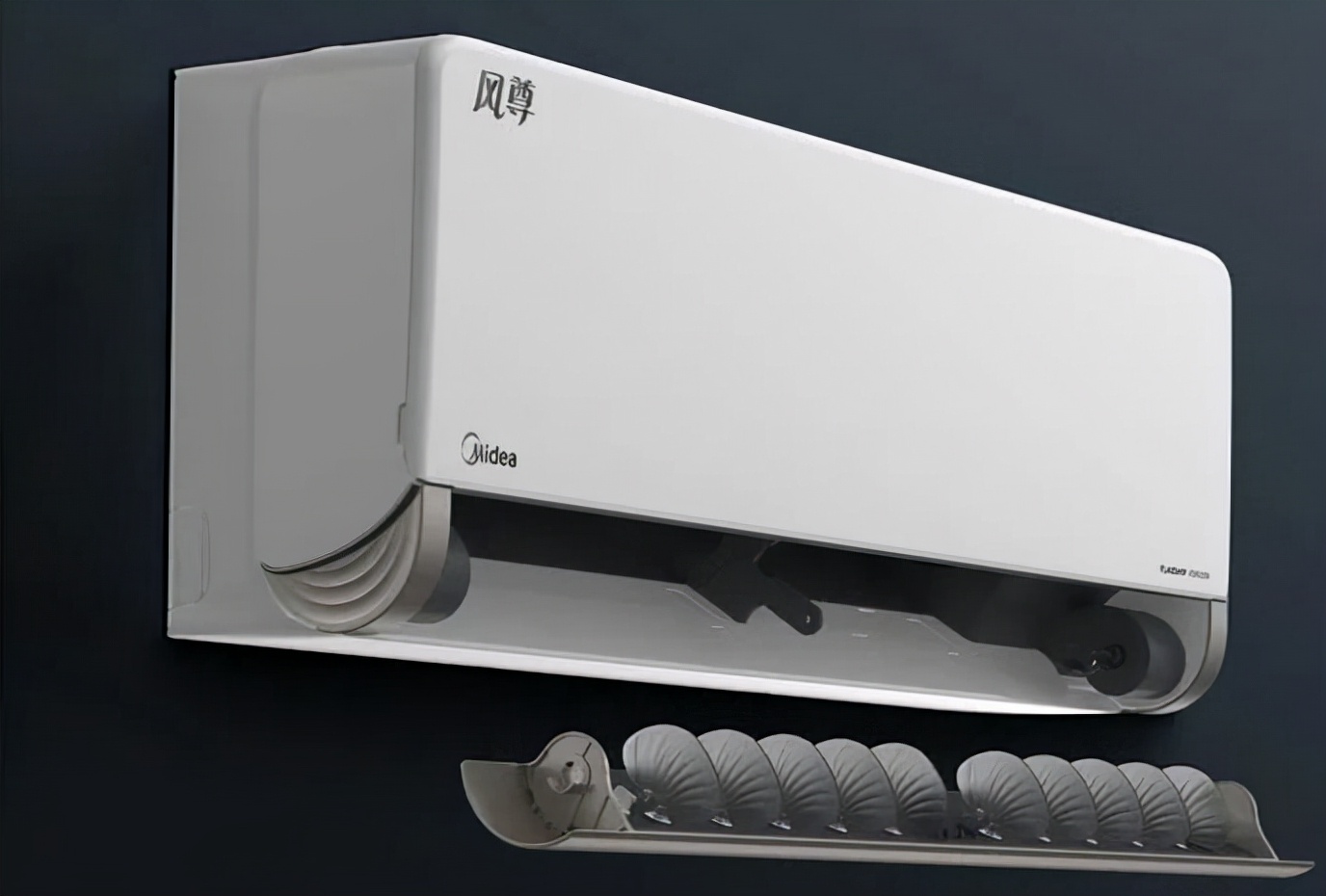 美的3d环游风空调,美的风尊挂机空调科技版外观