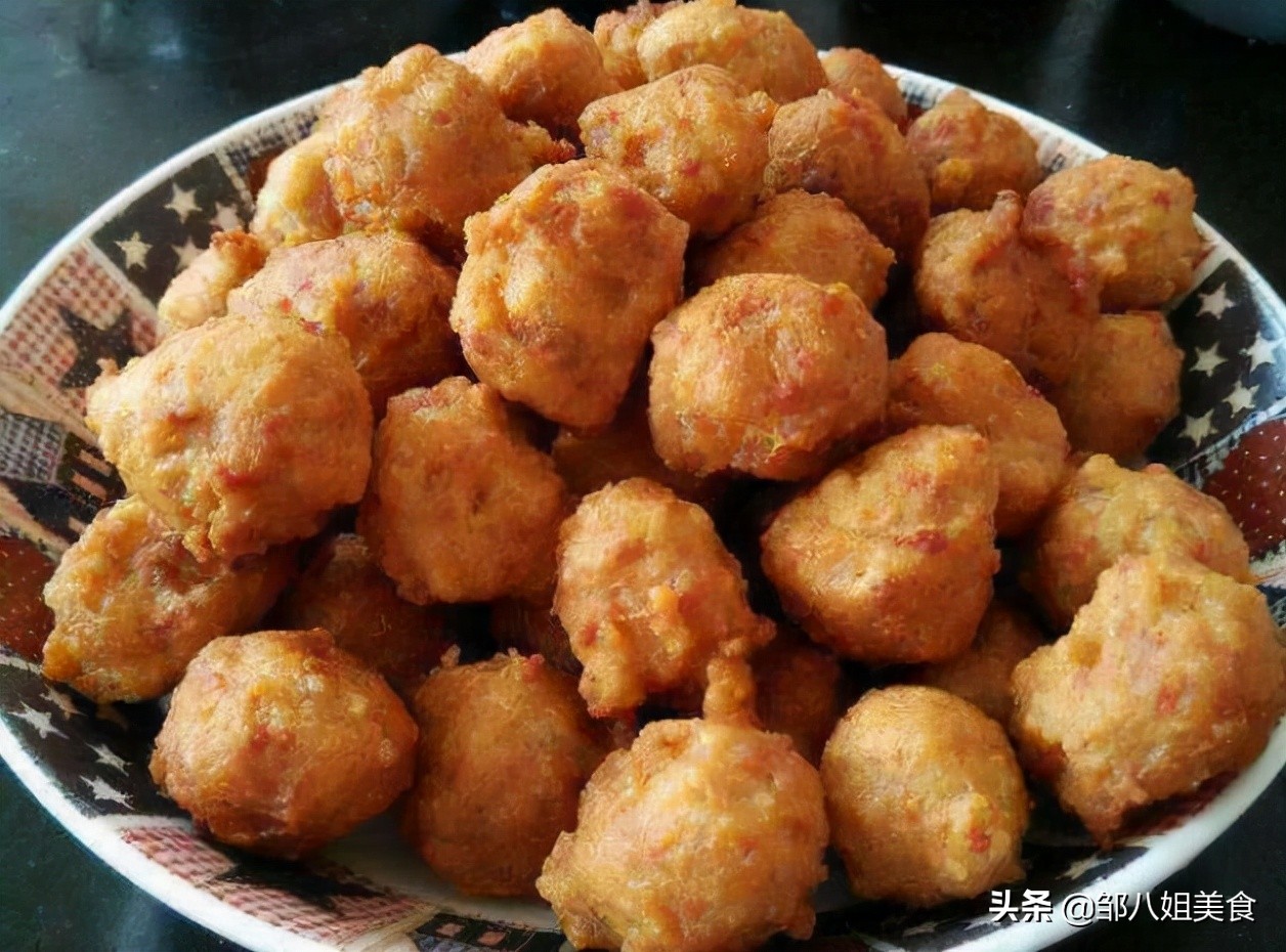 炸肉丸不加鱼做法,炸肉丸子加什么料可以让丸子蓬松