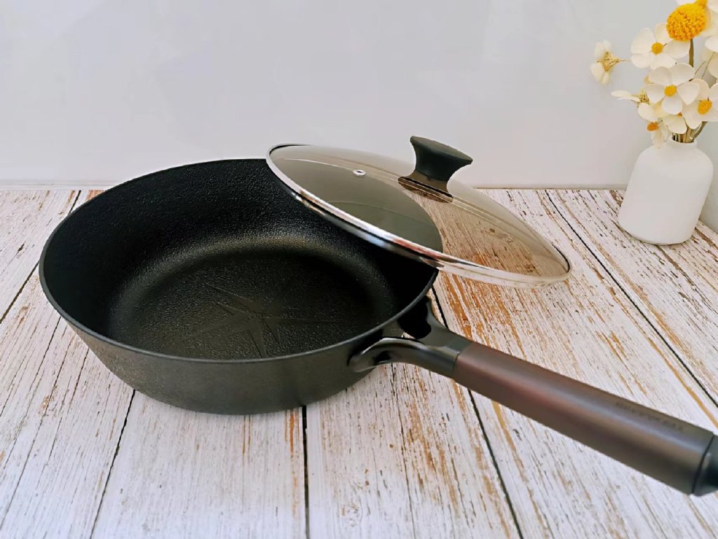 平底锅不粘锅推荐韩国,推荐一款经济好用的不粘锅