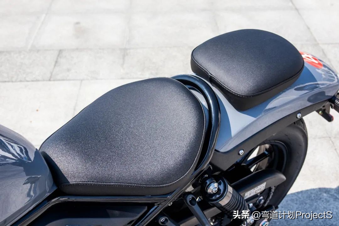 28990元起,更加接近原著,黑武士CM550上市