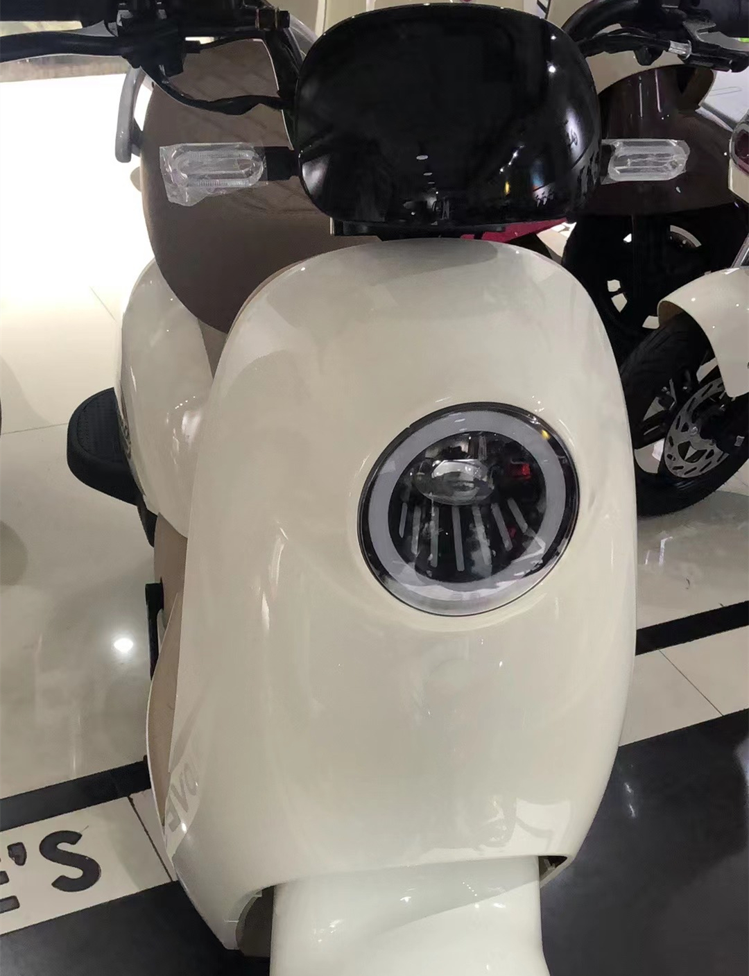 续航100公里的电动车用什么电池,铅酸电池续航100公里以上的电动车