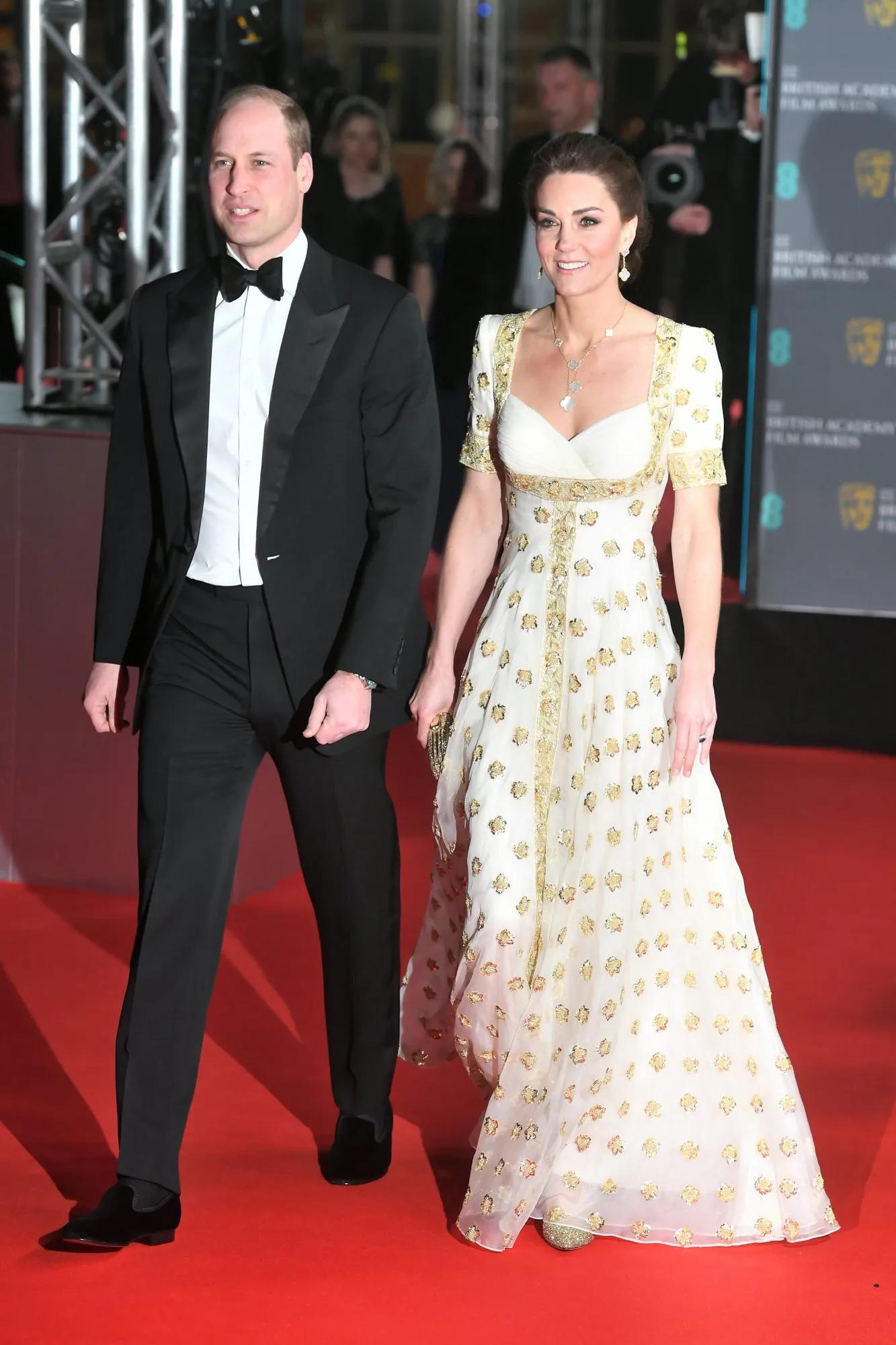 梵克雅宝双面黑白价格,梵克雅宝芭蕾舞胸针卡米拉