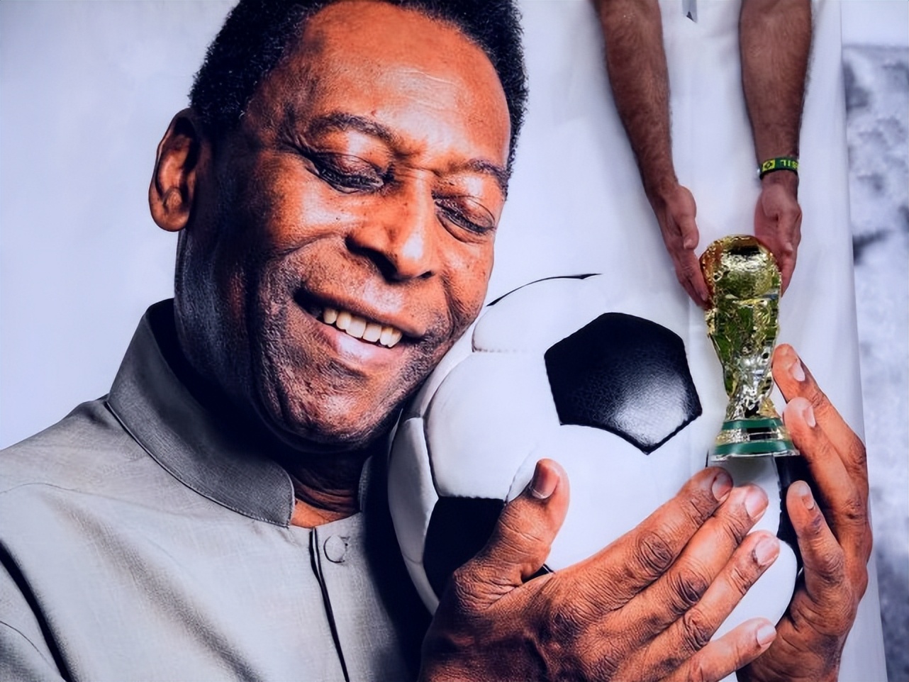 如果巴萨选了姆巴佩,如果巴萨签约了姆巴佩