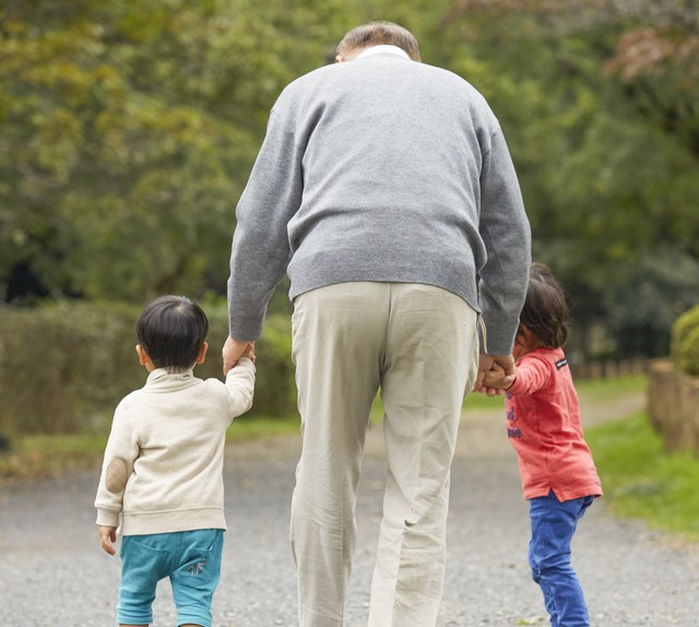 新型养老强势来袭，不但可以解决养老问题，还可以赚钱帮补家用