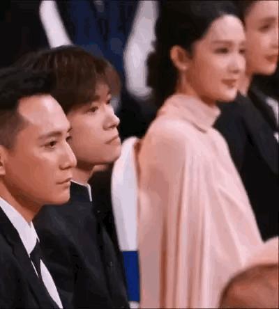 华表奖首位00后影后张子枫,华表奖首位00后“影后”