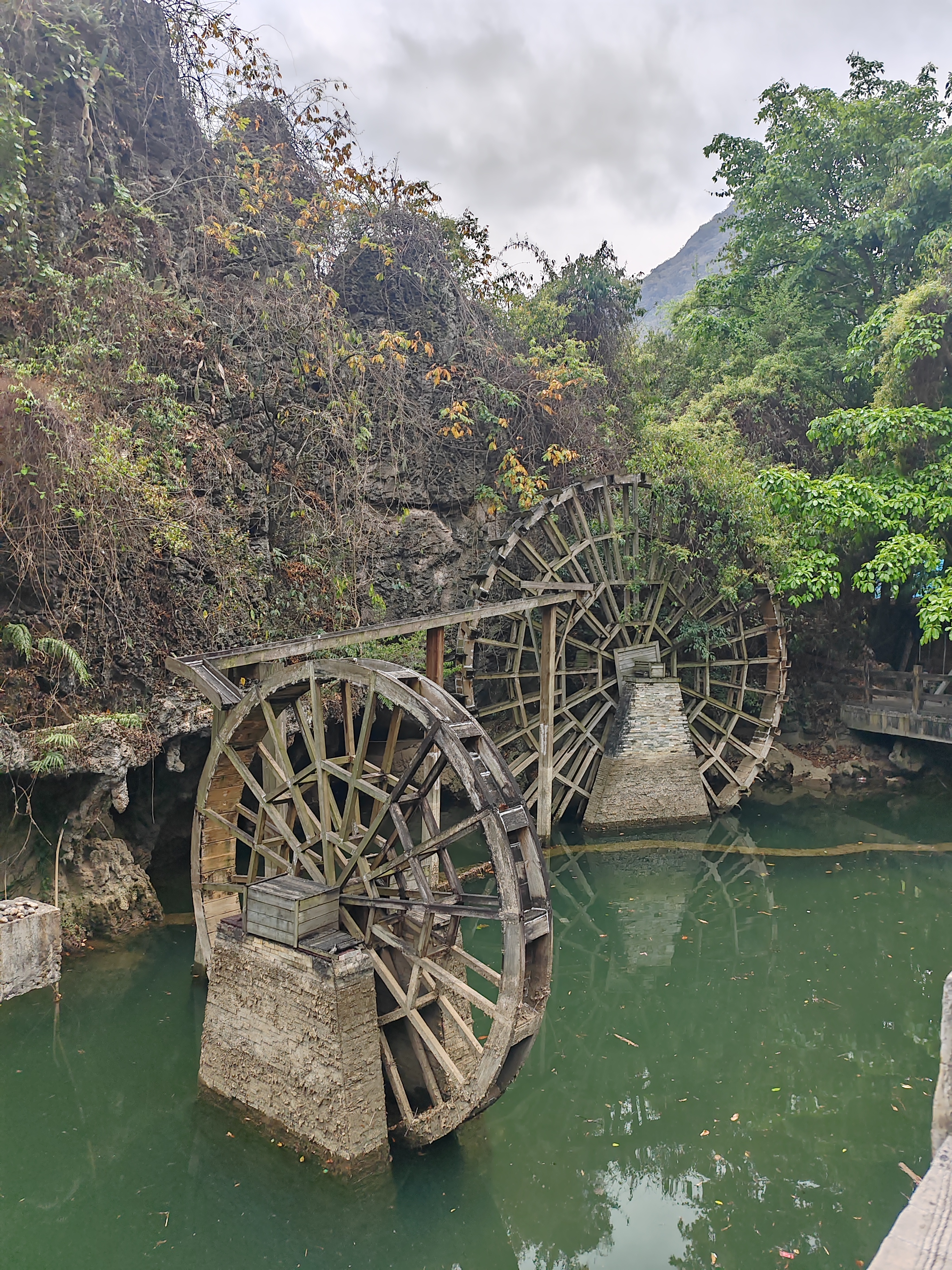 游贵州黄果树视频,贵州黄果树瀑布旅游攻略天星桥