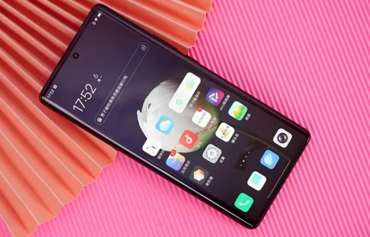 高端机选苹果还是小米还是华为,想换手机苹果和华为哪个好