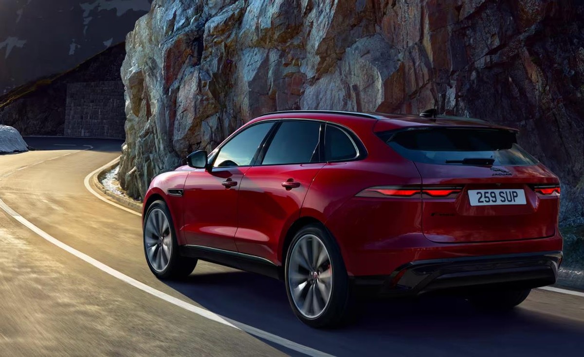 捷豹f-type车头的小豹子,捷豹f-type赛道精神