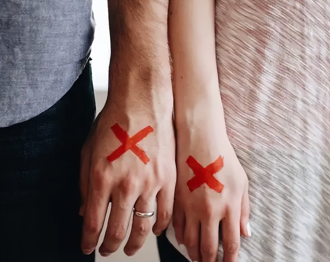 小三割腕怎么处理,小三自残的心理