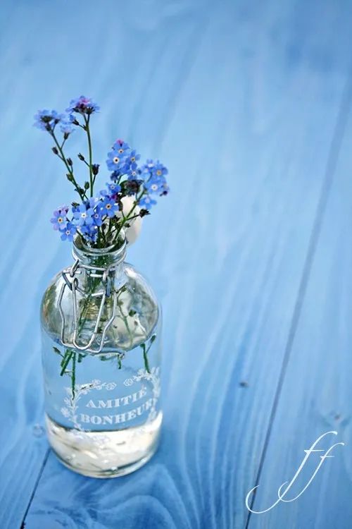 我想*引勾**闺蜜男友，谁让她天天秀恩爱：多少女人都被这种心理毁了