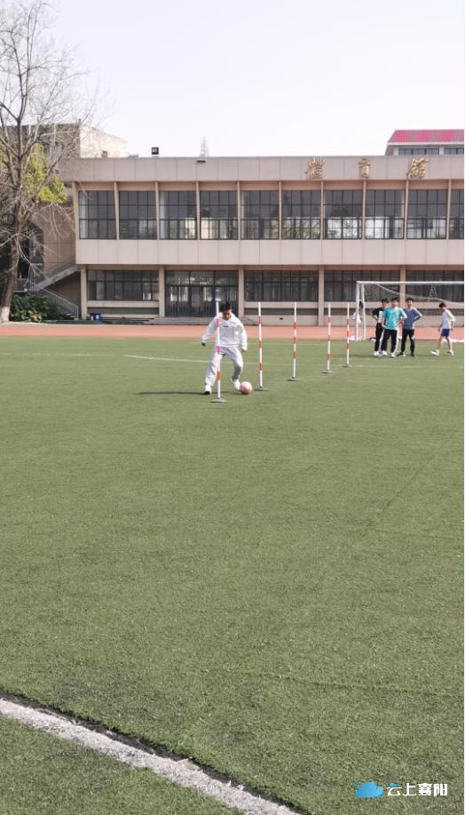 中考体育1000米跑步技巧,中考体育1000米满分技巧