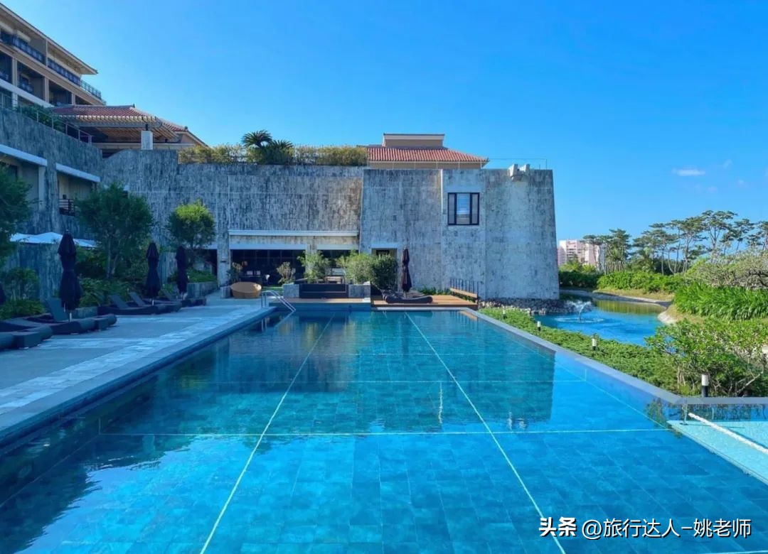 日本丽思卡尔顿酒店阴雨天高级感,大阪奢华酒店