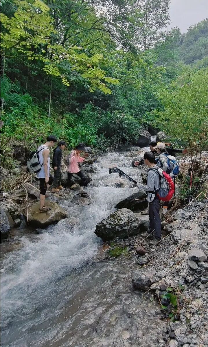 避暑旅游景点看山看水,清凉避暑好去处雪溪洞一日游