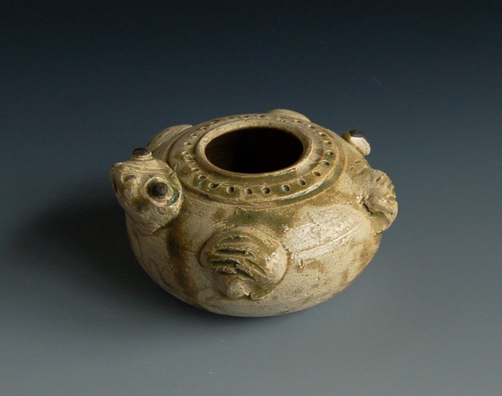 父子挖地基挖出一头猪,湖南父子盖房子挖出一只金猪