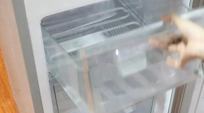 如何防止冰箱结冰结霜的方法,冰箱结冰结霜怎么办教你一招