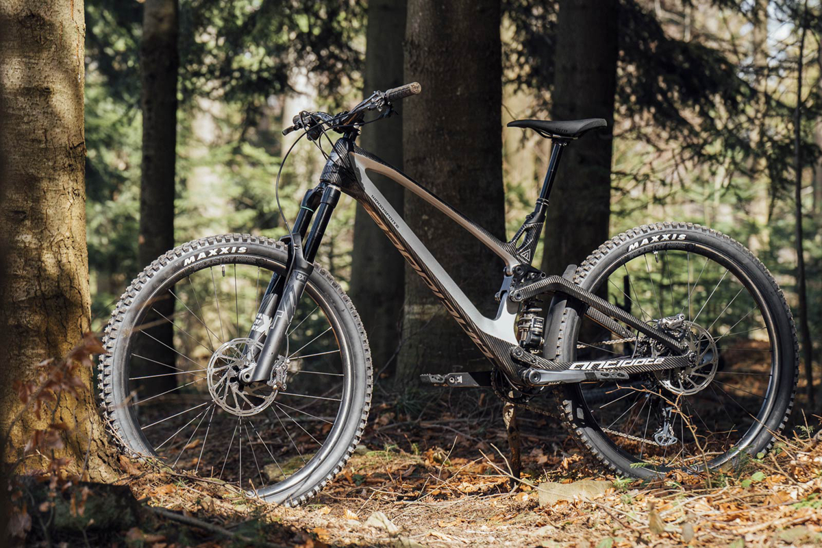 战斗值拉满Antidote推出新款林道车