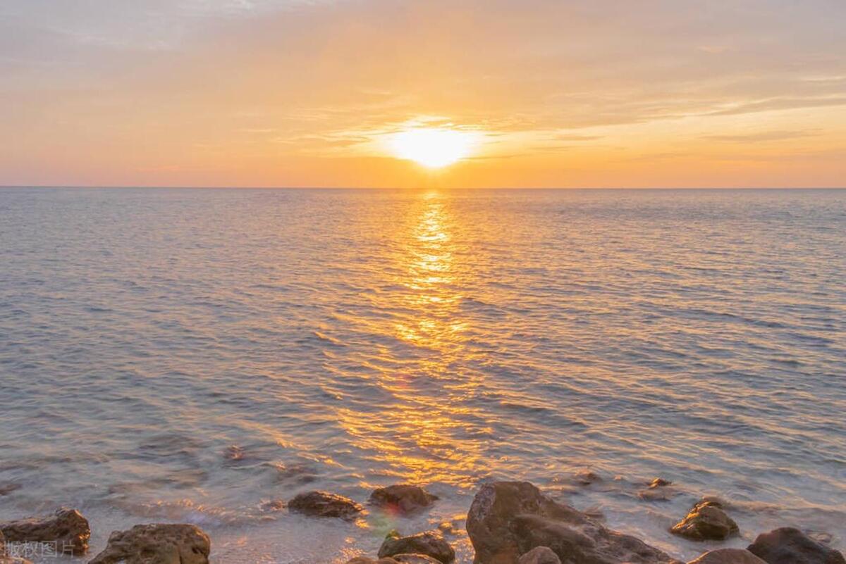 形容你如太阳般温暖的诗词,赞美早上初升的太阳诗词