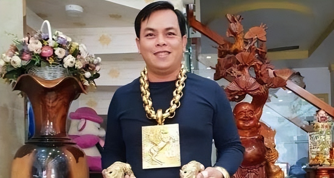 农村假有钱现象,农村假富现状