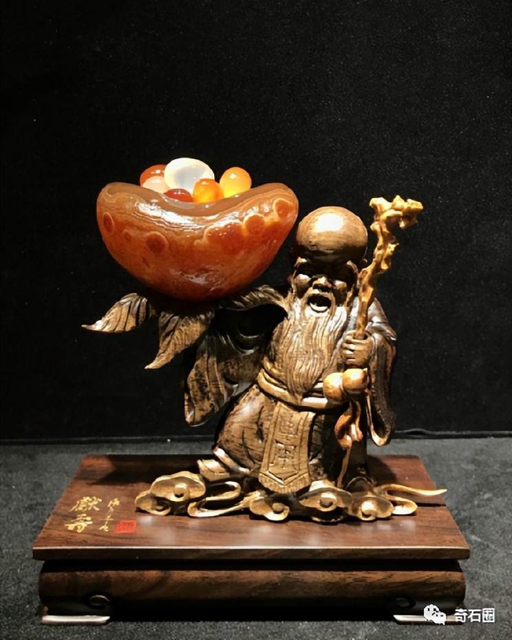 “带窝窝的石头”入围作品展播