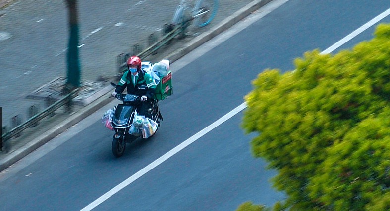 在上海跑腿一个月能挣多少钱,上海同城跑腿日薪过万