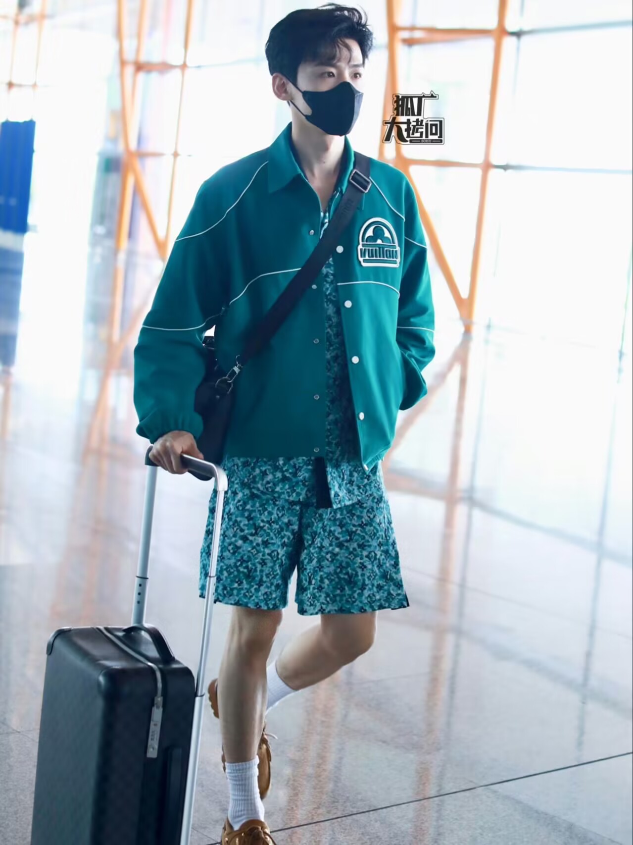 白敬亭外套系列穿搭,白敬亭现在就出发西装穿搭