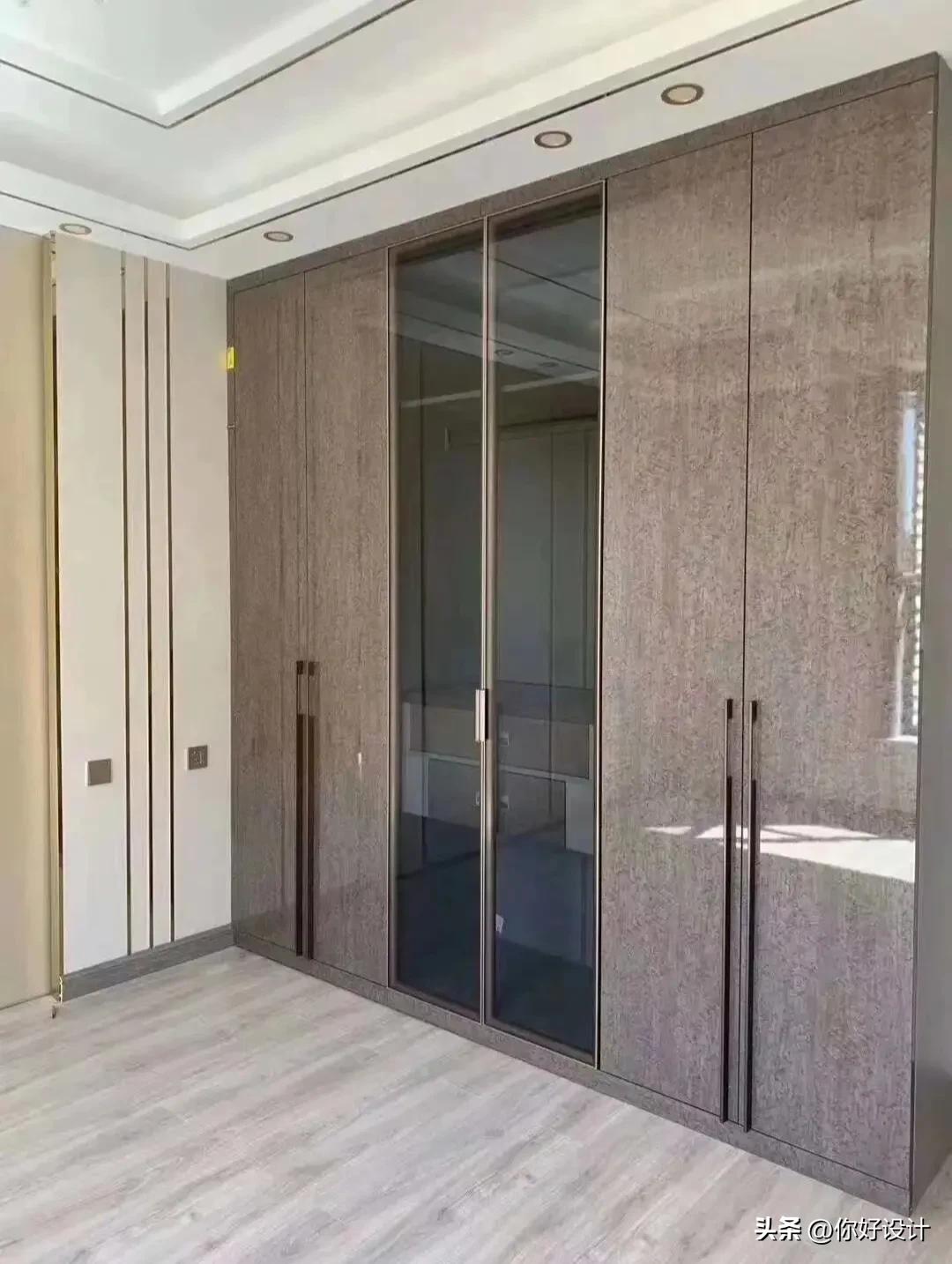 三十厘米宽的衣柜推荐,三十款卧室高颜值衣柜案例