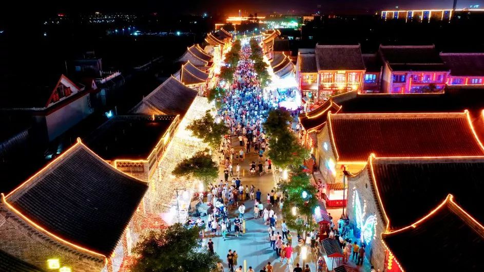 今年最大超级月亮今夜登场,河北邯郸超级月亮