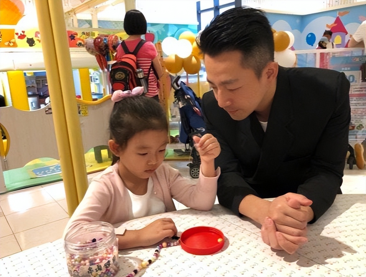 张兰谈汪小菲大s抚养权,大s晒汪小菲2600万借据张兰回应