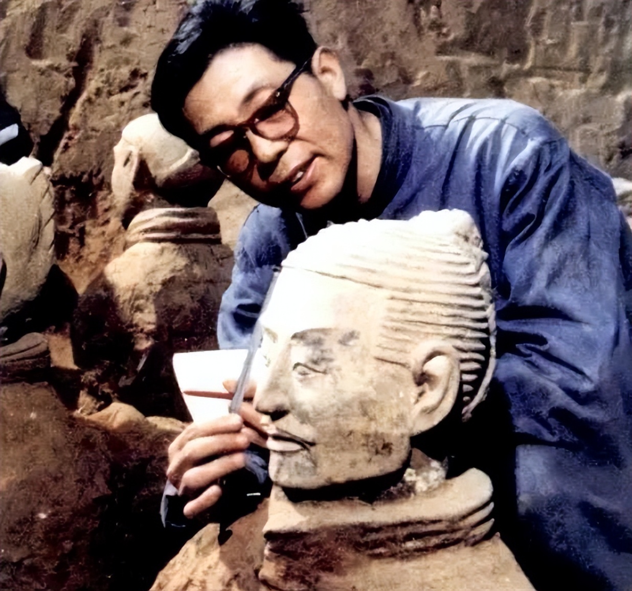 秦兵马俑考古者,考古学家探索秦始皇陵