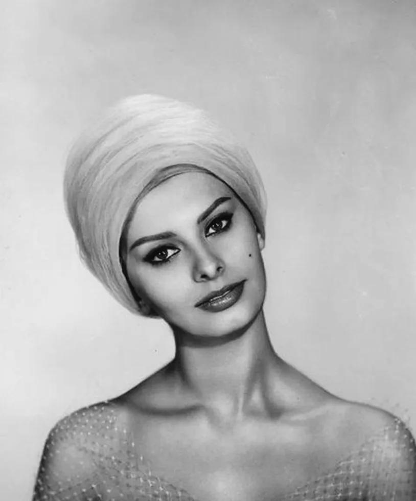 意大利著名演员索菲亚罗兰,为什么索菲亚罗兰是意大利玫瑰