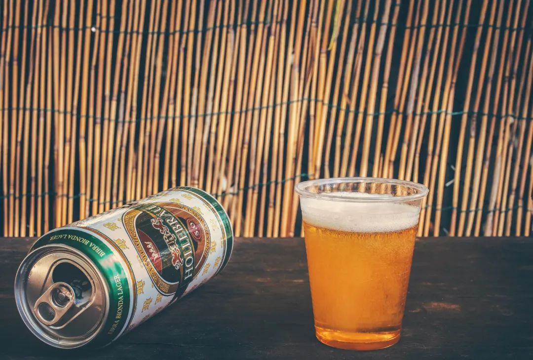 每天喝一杯酒身体会发生什么,每天喝很多酒会怎么样