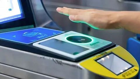 聚观早报|ChatGPT炒股回报率超500%;网易发布11新游戏