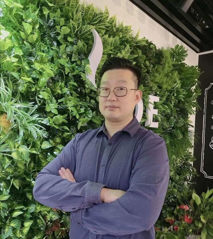 大学就赚“第一桶金”，他入职世界第二大咖啡公司，已是大中华区CEO