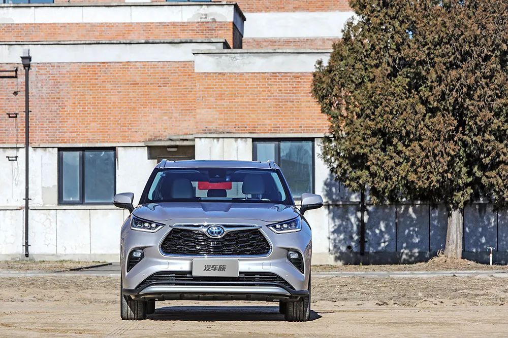 小汉兰达四驱混动版,广汽丰田汉兰达双擎豪华版