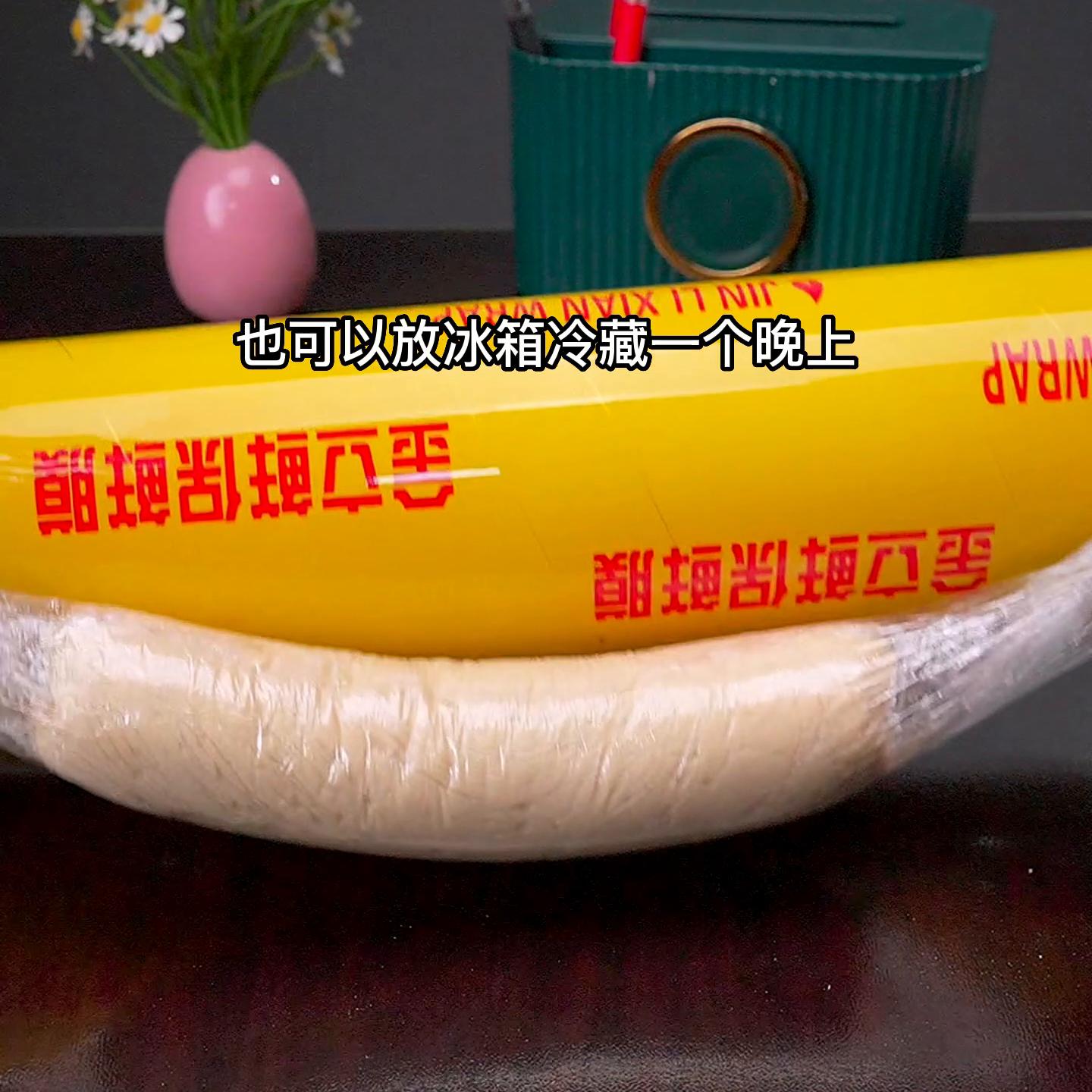 小油条的家常做法酥脆松软简单,家常油条最正宗的做法配方和诀窍