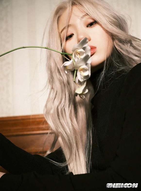 单依纯未出道之前的视频,单依纯19岁生日发新歌