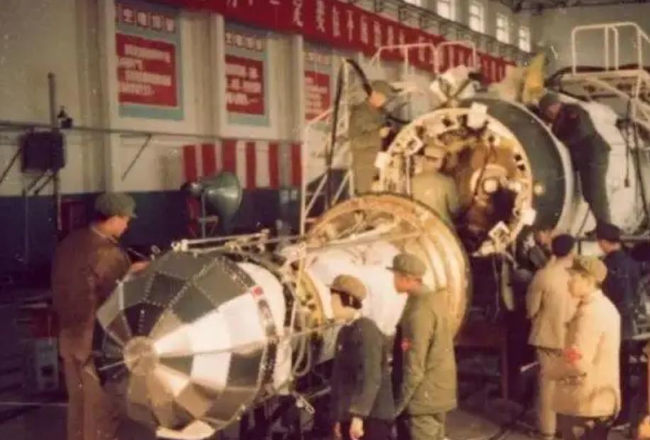 1972年尼克松访华，带来一个神秘“黑匣子”，周恩来：卖给我们吧