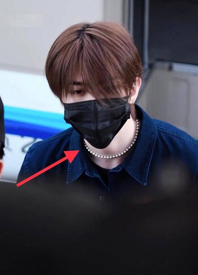 曝蔡徐坤一夜情致女方怀孕堕胎,曝蔡徐坤和蔡母曾被传唤